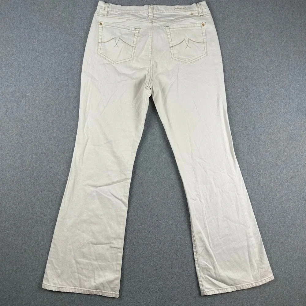 Jeanstar Women White Flare Jeans Mercury Bedazzled Size 12 Bootcut‎ Casual